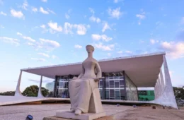 STF deve adiar para agosto decisão sobre eleições para mandato-tampão no RJ