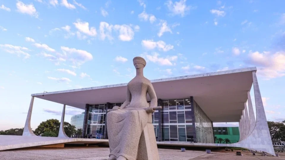 STF deve adiar para agosto decisão sobre eleições para mandato-tampão no RJ