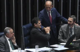 Alcolumbre adia definição sobre PEC da 6×1 e amplia impasse no Congresso