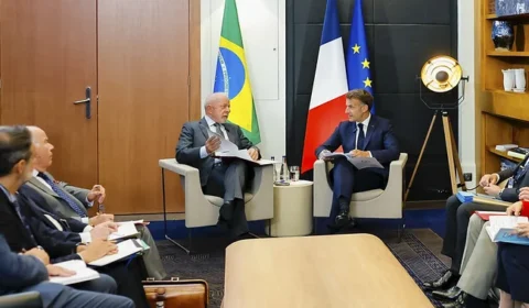 Macron defende barreira à carne brasileira