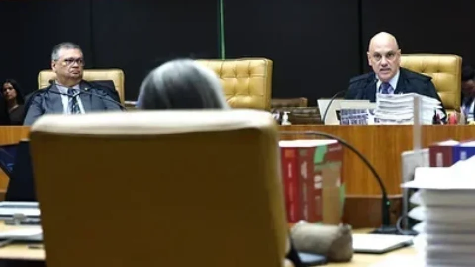 Moraes, Zanin, Dino e Gilmar votam para liberar penduricalhos barrados no STF