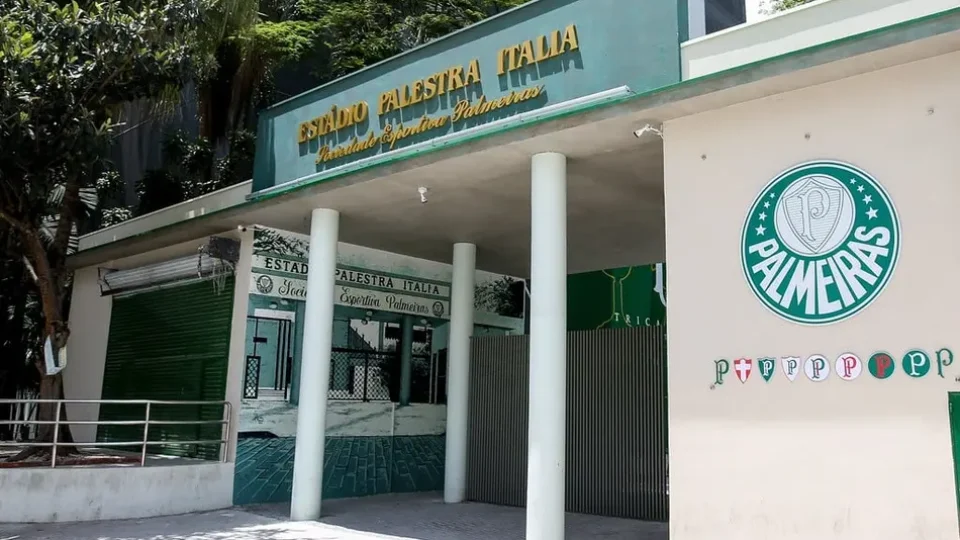 Polícia apura denúncia de estupro de criança de 4 anos dentro do Palmeiras