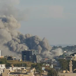 Irã ameaça destruir infraestrutura da região se EUA atacarem usinas do país