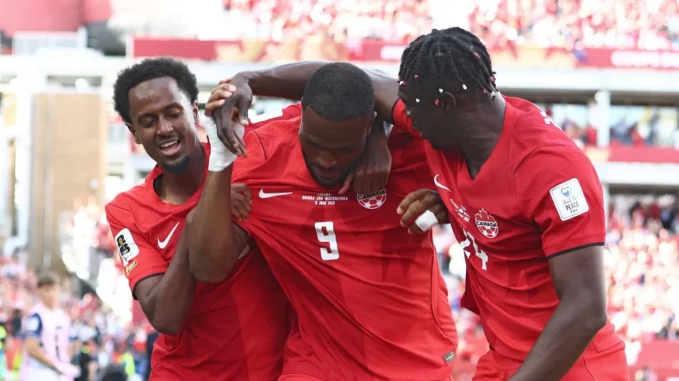 Canadá arranca empate com a Bósnia e conquista primeiro ponto em Copas