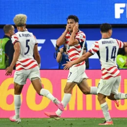 Estados Unidos surpreende e estreia com goleada em cima do Paraguai: 4 x 1