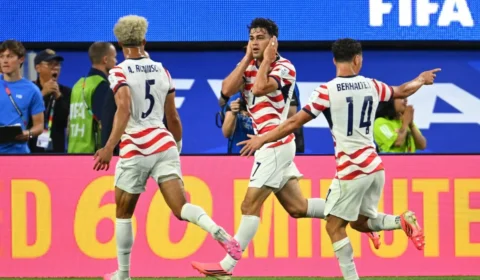 Estados Unidos surpreende e estreia com goleada em cima do Paraguai: 4 x 1