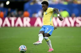 Vinícius Júnior admite atuação ruim do Brasil: ‘Precisamos melhorar’