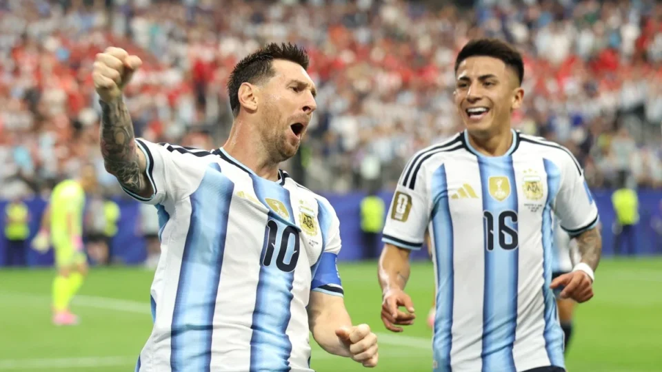 Messi vira maior artilheiro das Copas em vitória da Argentina sobre Áustria