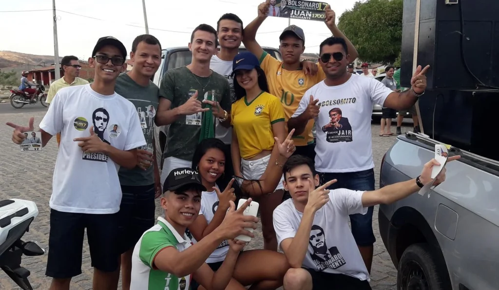 Postura polarizada e extremista de parte da juventude é desafio para a democracia