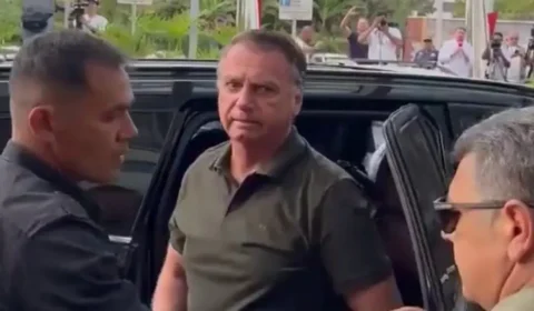 Escolta de Bolsonaro barra intimação do ex-presidente em caso de arma apreendida