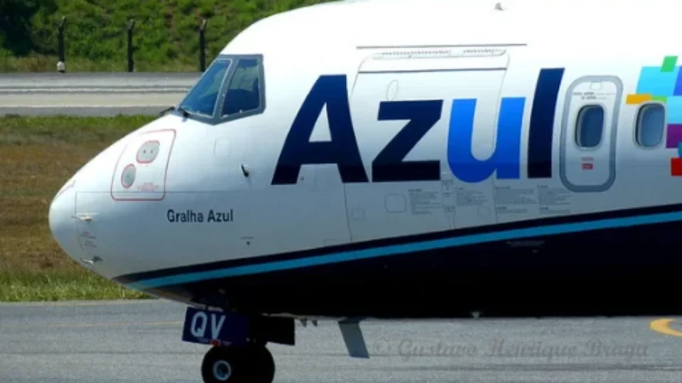 Avião da Azul com destino a Orlando retorna a Campinas (SP) após problemas técnicos