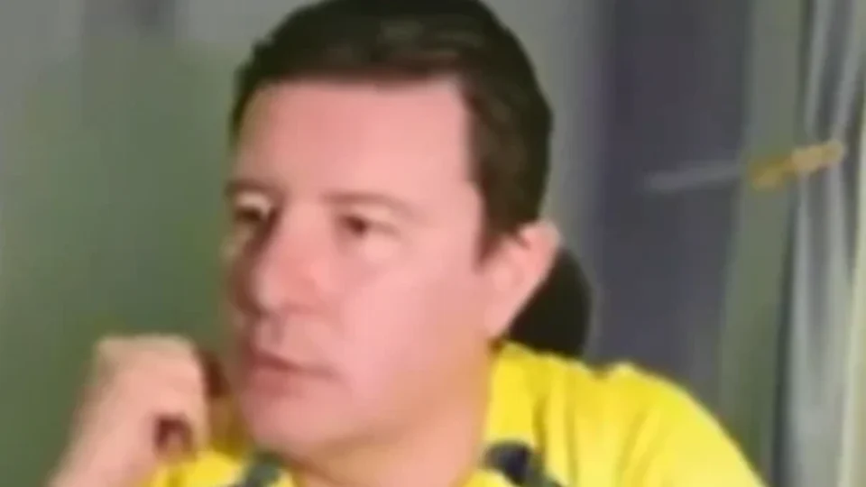 Marqueteiro ligado ao MBL é acusado de racismo após chamar Vini Jr. de ‘mono’ em live