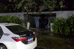 Polícia do RJ faz operação para investigar banco privado reativado na gestão Castro