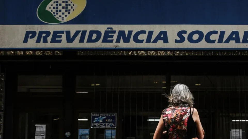 Quantos aposentados tem no Brasil e o que mudou após a Reforma da Previdência?