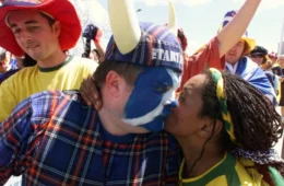 Uso de aplicativo de relacionamento cresce 47% nos países-sede da Copa do Mundo