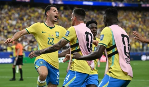 FOI COM EMOÇÃO!