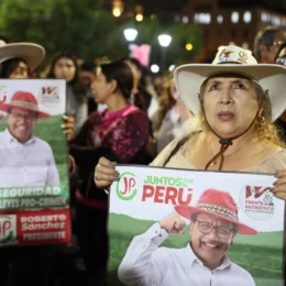Sánchez abre vantagem de mais de 42 mil votos sobre Fujimori; apuração continua no Peru