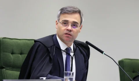 Mendonça autoriza inquérito da PF sobre financiamento do filme Dark Horse