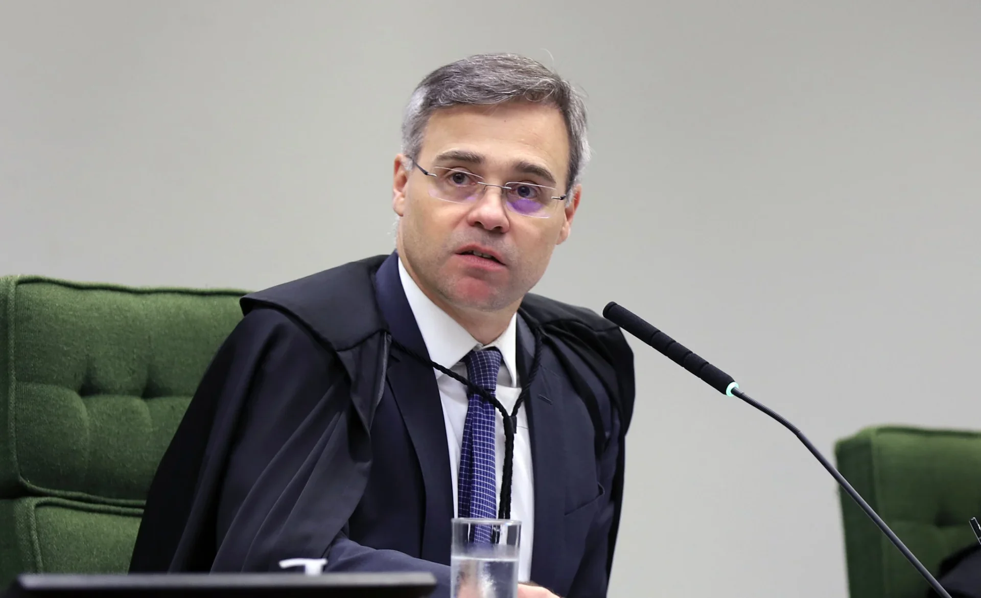Área técnica do STF defende que caso Dark Horse fique com ministro André Mendonça