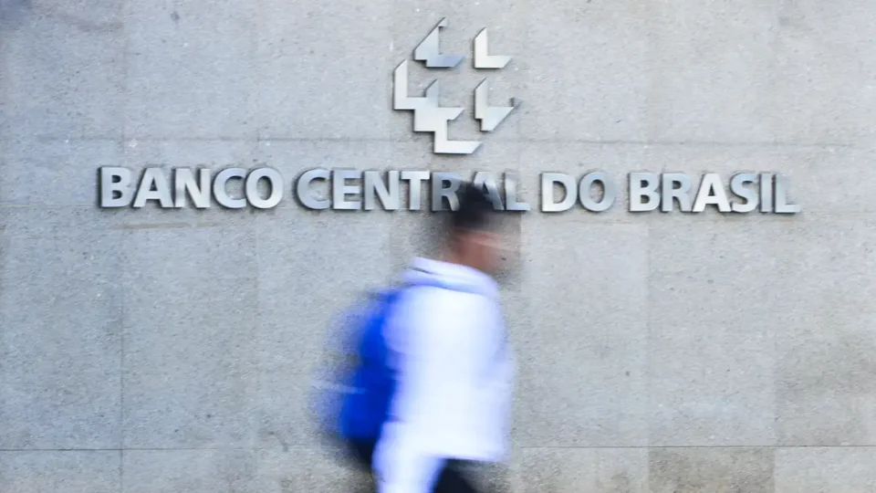 Banco Central prevê crescimento de 2% para o PIB em 2026