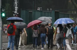 Centro-Sul do Brasil recebe chuva forte; veja previsão do tempo