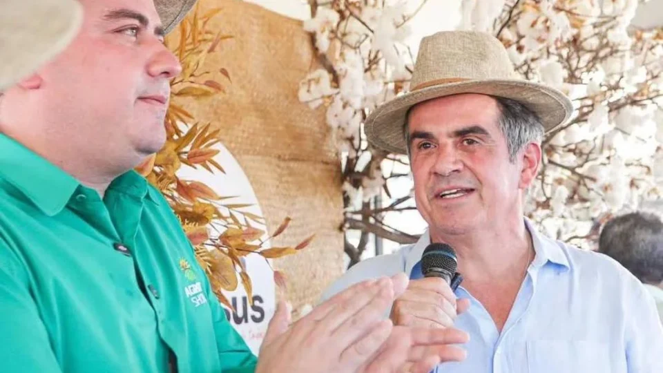 Alvo da PF, Ciro Nogueira tenta blindar reeleição e intensifica campanha no PI