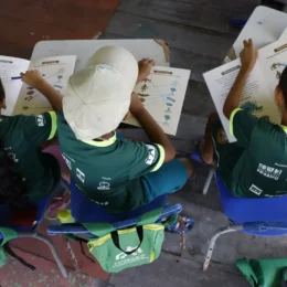 Brasil tem 8,4 milhões que não sabem ler nem escrever, mais da metade no Nordeste