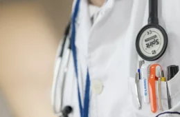 Governo Lula torna Enamed obrigatório para exercício da medicina no Brasil