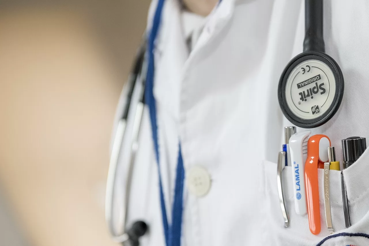Governo Lula torna Enamed obrigatório para exercício da medicina no Brasil