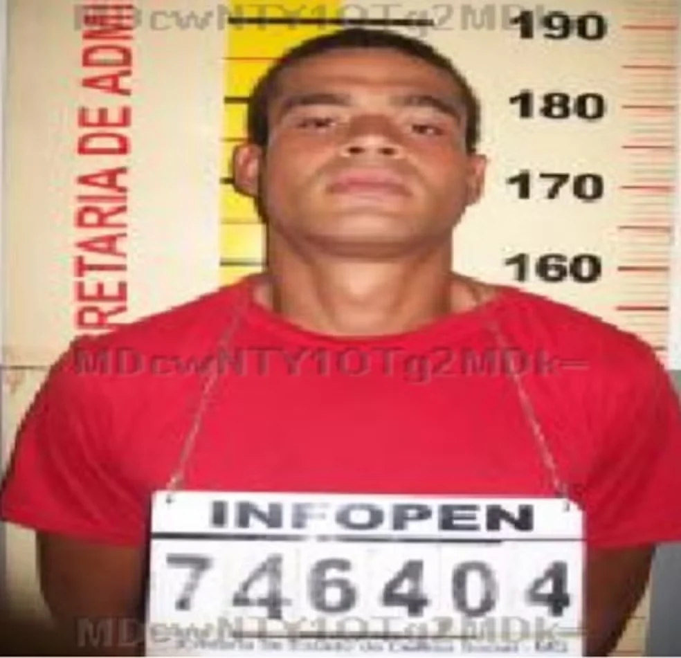  A suspeita de surto psicótico e uso de entorpecentes também é investigada.