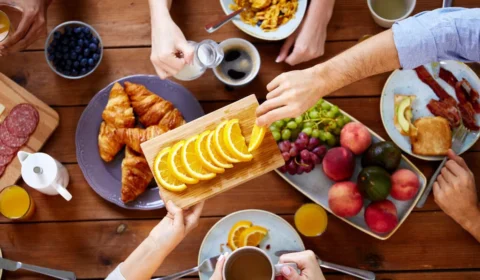 Café da manhã: saiba os principais alimentos para dar energia e prevenir picos de glicose