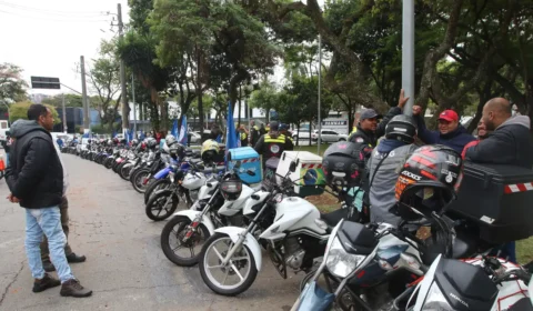 Governo prepara linha de crédito para motociclistas de aplicativos