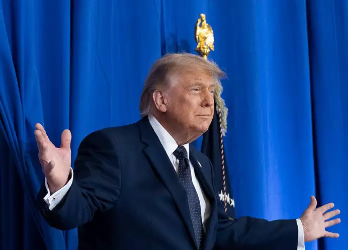 Suprema Corte amplia poder de Trump para demitir chefes de agências federais