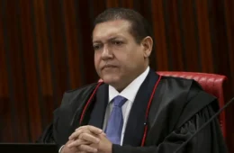 TSE julga liminar que suspendeu pesquisa desfavorável a Flávio