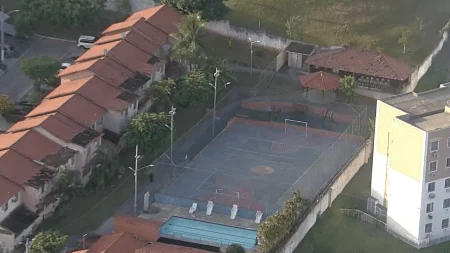 Local onde menino brincava antes de ser atingido na Pavuna. 31.maio.2026