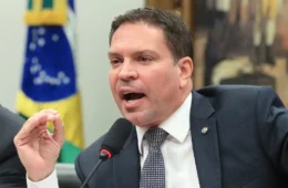 Exclusivo: Foragido da Justiça brasileira, Alexandre Ramagem abriu empresa nos EUA