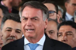 Moraes autoriza defesa de Bolsonaro a acompanhar depoimento sobre arma