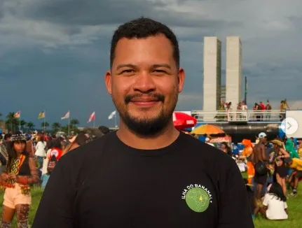 Morre indígena que fazia doutorado em Paris e era inspiração para os povos originários