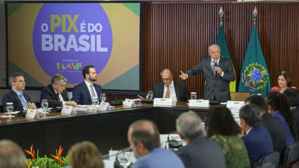 Lula sobre tarifaço: ‘Não podemos aceitar tratamento que os EUA deu ao Brasil’