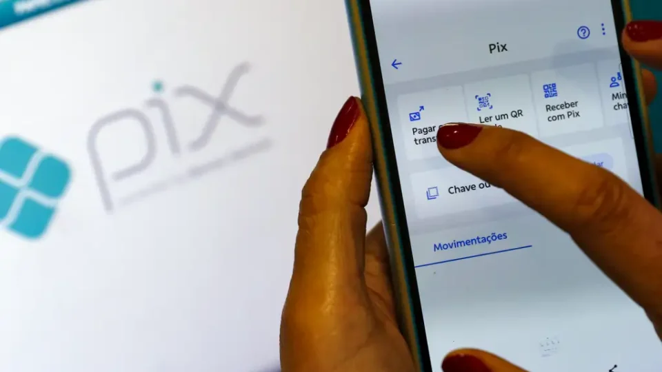 Pix por aproximação deixa de ter limite diário de R$ 500