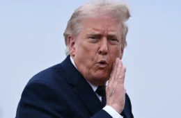 Juiz derruba taxa de R$ 520 mil de Trump para conceder visto a estrangeiros