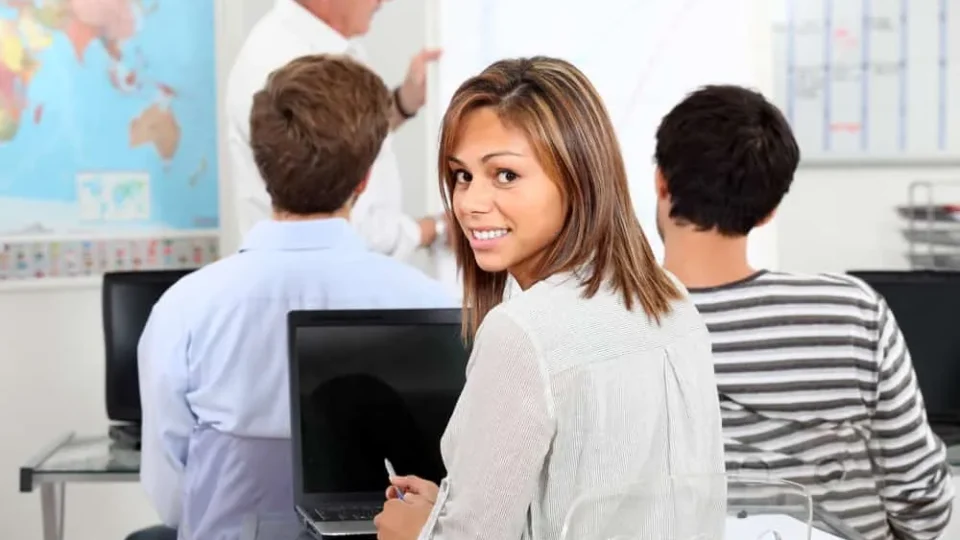 Veja 7 cursos técnicos pouco conhecidos que oferecem bons salários no Brasil