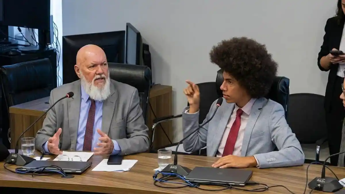 Edson Abdala e Renato Freitas no Conselho de Ética da ALEP. Foto: reprodução