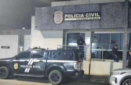 Pai é preso após planejar matar filho para não pagar pensão e revelar plano ao ChatGPT