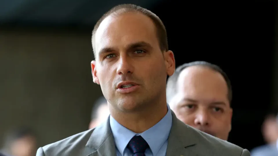 PGR defende condenação de Eduardo Bolsonaro no processo do tarifaço
