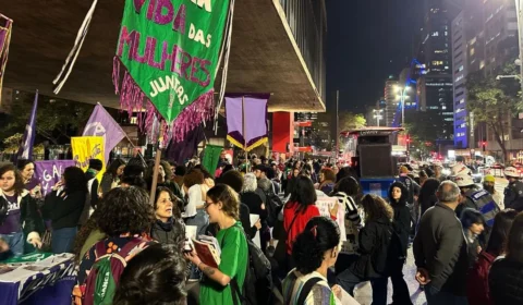 Ato em SP pede manutenção de norma sobre aborto em casos de estupro