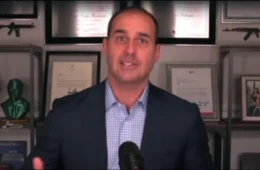 Eduardo Bolsonaro admite querer trocar Pix por sistema de pagamentos dos EUA