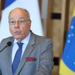 Mauro Vieira: EUA queriam ‘capitulação’ e interferir no processo de Bolsonaro