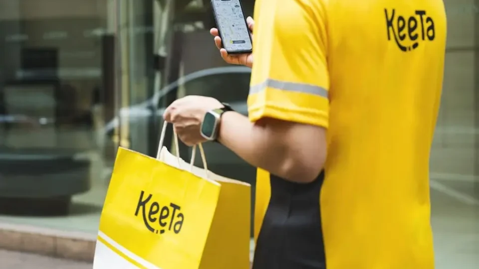 Entregadores denunciam app por pressão para correr e acelerar entregas