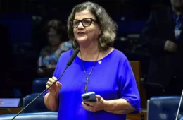 Direita dá tiro no pé ao focar impeachment do STF, povão quer fim da 6×1, diz Teresa Leitão